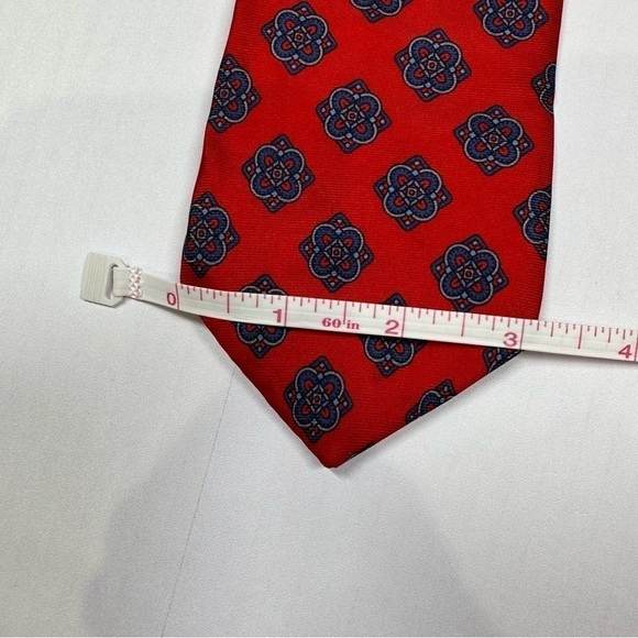 HENRI CHRISTIAN Red Patterned Silk Tie - Picture 2 of 4